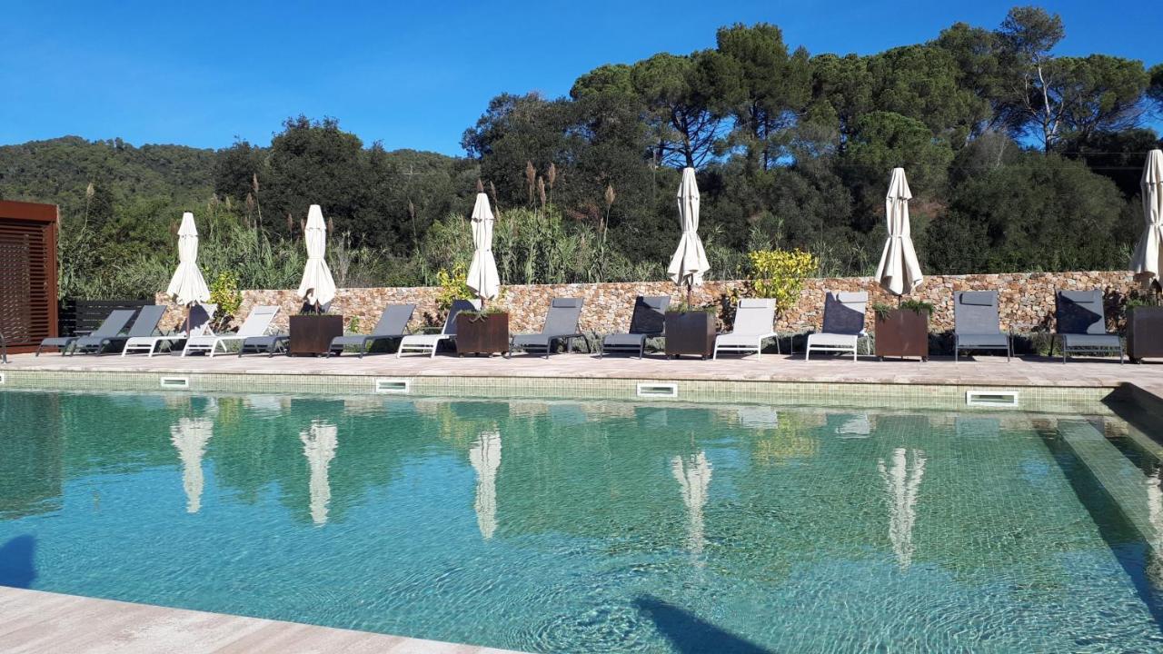 Hotel Mas Del Sol Vall-Llobrega Buitenkant foto