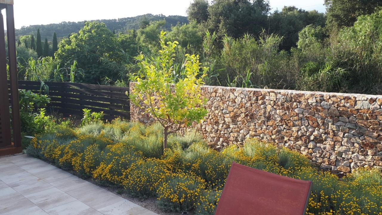Hotel Mas Del Sol Vall-Llobrega Buitenkant foto
